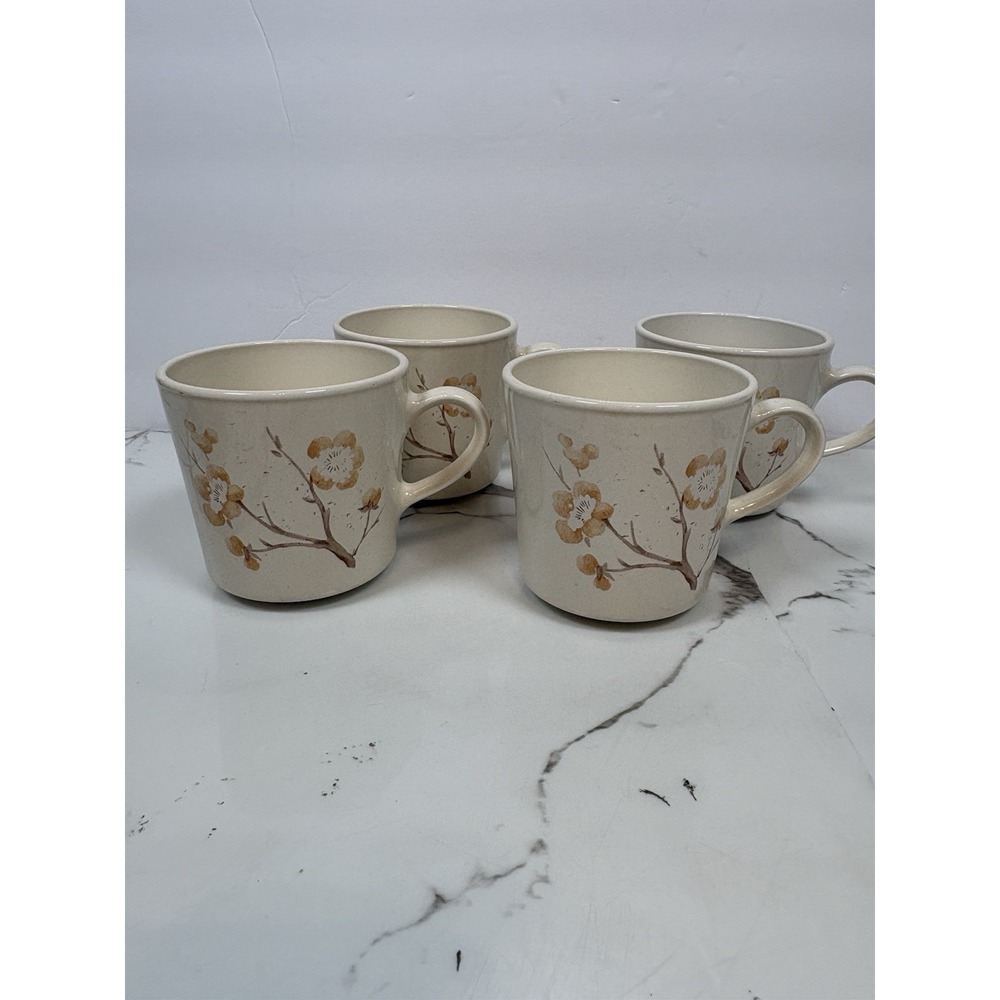 Vintage Corning Ware Apricot Grove Floral Mugs Set of 4 Cream Tan Peach